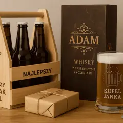 Drewniany zestaw z piwem i kuflem, idealny pomysł co kupić chłopakowi na urodziny. Personalizowana skrzynka z whisky dla Adama.