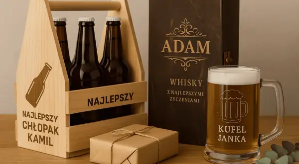 Drewniany zestaw z piwem i kuflem, idealny pomysł co kupić chłopakowi na urodziny. Personalizowana skrzynka z whisky dla Adama.