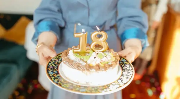 Ile daje się pieniędzy na 18? Odkryj odpowiednie kwoty na prezent