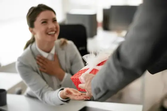 Dzień Szefa 2026 - Kiedy wypada i jak uniknąć niezręczności?